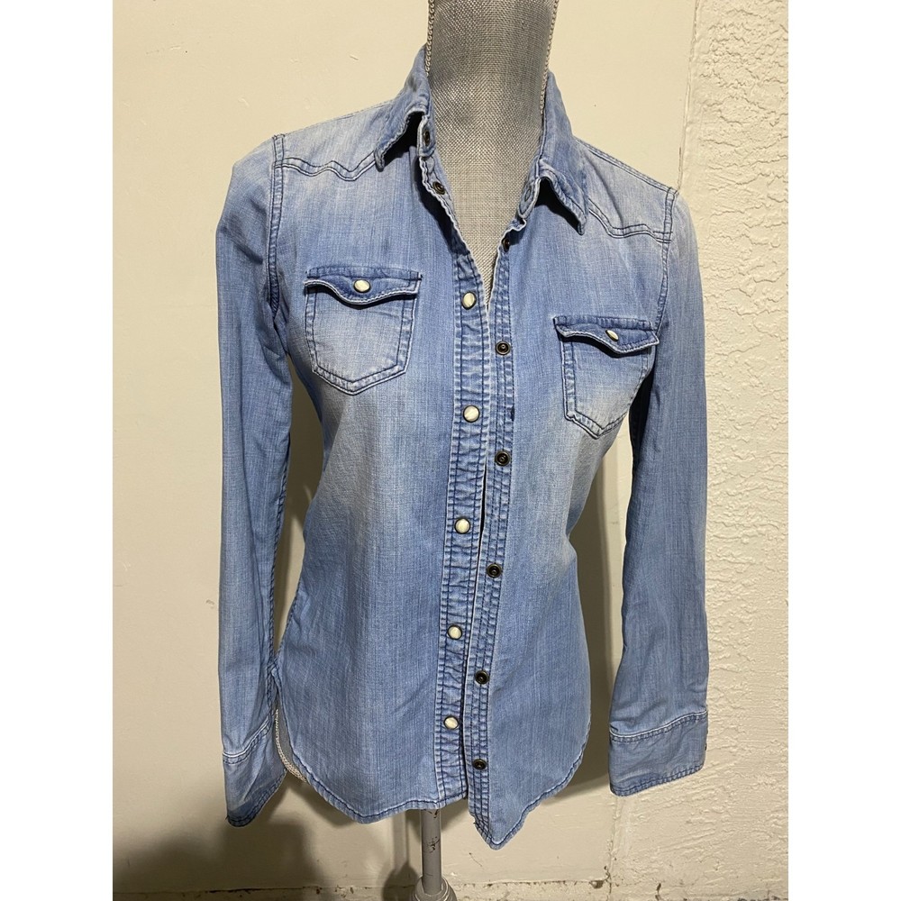 American Eagle Denim Button Up Shirt with Abalone Snap Buttons